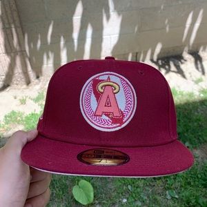 California Angels  exclusive red velvet hat
35th anniversary patch 
Pinky Uv